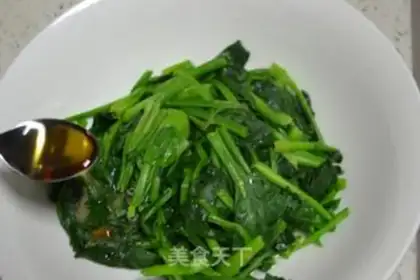 Make Spinach with cashew nuts step 6