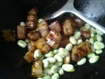 Make Five flowers for beans step 5