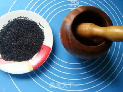 Make Black sesame rolls step 1