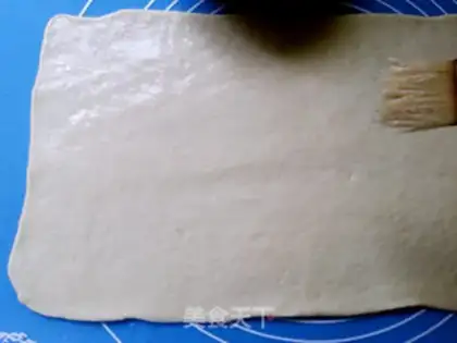 Make Black sesame rolls step 6