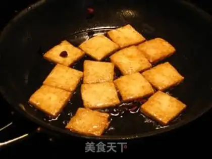 Make Soy sauce and tofu step 1