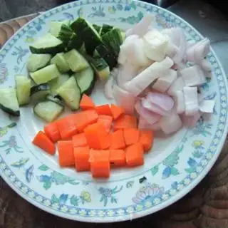 Make Dry onion cucumber carrot step 1