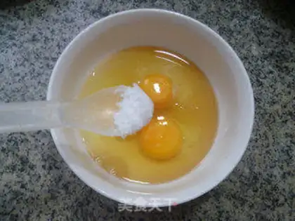 Make Scrambled eggs step 3
