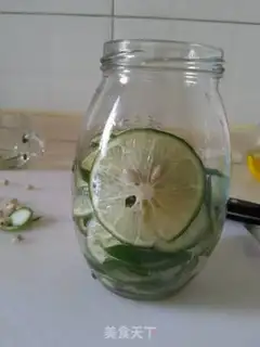Make Honey lemon tea step 2