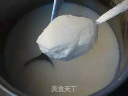 Make Yogurt mousse step 1