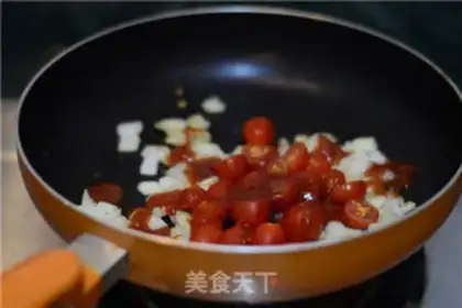 Make Tomato tuna pasta step 4