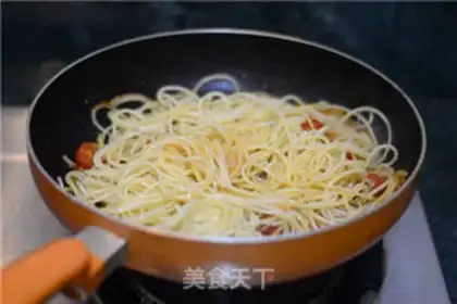 Make Tomato tuna pasta step 6