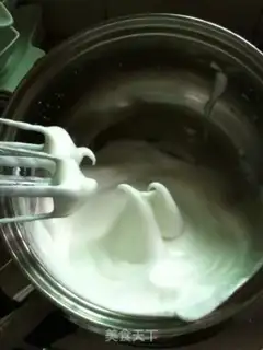 Make Football cake step 3