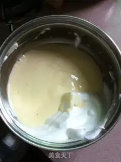Make Football cake step 5