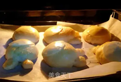 Make The Chinese chocolate dragon cat bread step 10