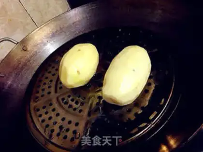 Make Potato eggs step 1