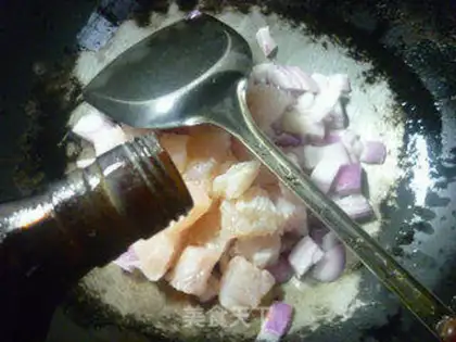 Make Onion fried dragonfish step 6