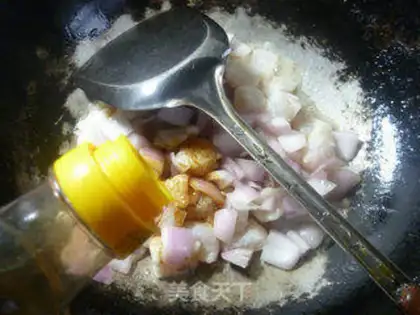 Make Onion fried dragonfish step 8