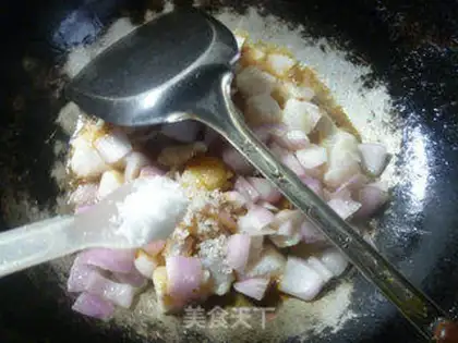 Make Onion fried dragonfish step 10