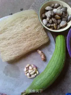 Make Flowers and silkmeal soup step 0