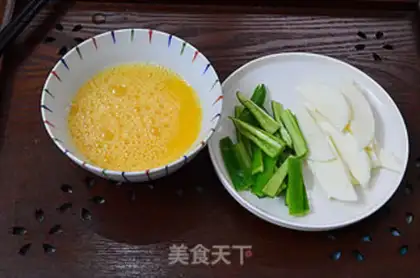 Make White fried eggs step 0