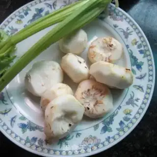 Make Celery horseshoes step 1