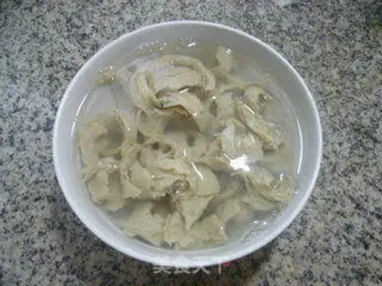 Make Spinach noodles step 1