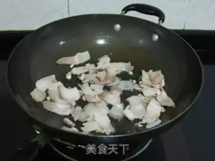 Make Carrot, garlic and meat step 4