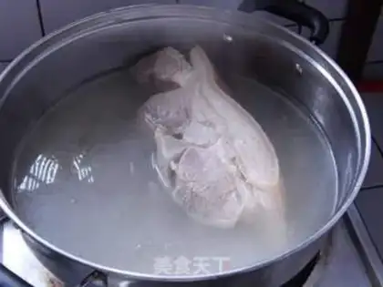 Make The bean pepper comes back to the pot step 0