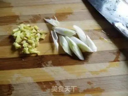 Make The bean pepper comes back to the pot step 2