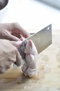 Make Spicy pig hoof step 2