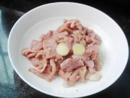 Make A garlic fried duck step 1