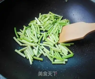 Make A garlic fried duck step 3
