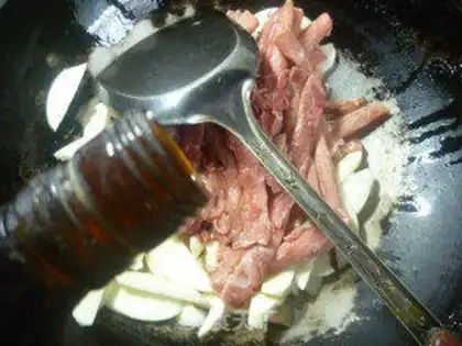 Make Sour sauce is white and fat step 5
