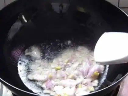 Make Potato curry chicken step 3