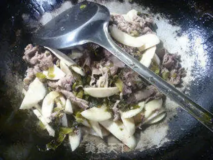 Make Sour sauce is white and fat step 7