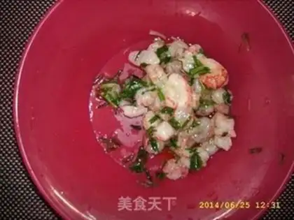 Make Onion egg shrimp pancakes step 1