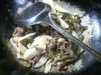 Make Sour sauce is white and fat step 10