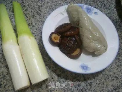 Make The mushrooms are white step 0