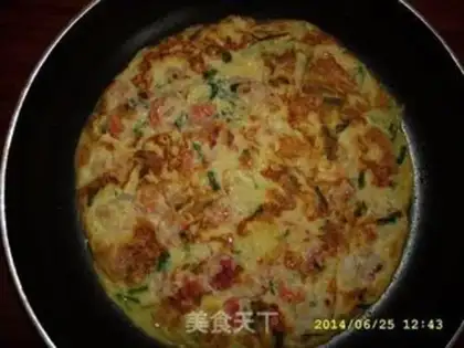 Make Onion egg shrimp pancakes step 4