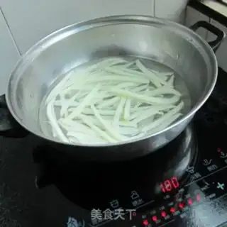 Make Paprika and pickles step 3