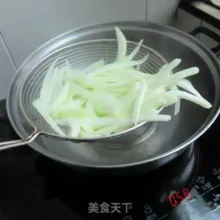 Make Paprika and pickles step 4