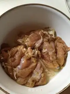 Make Barbecue chicken leg burger step 2