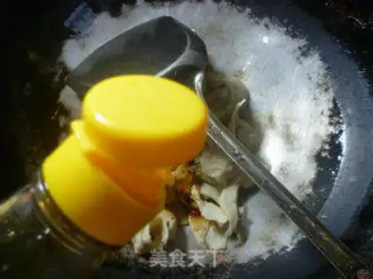 Make The mushrooms are white step 5