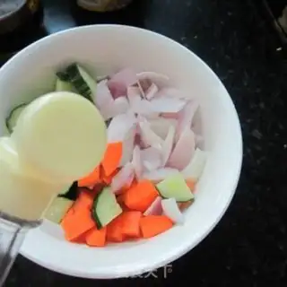 Make Onion cucumbers step 3