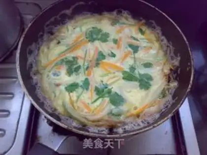 Make Onion fried eggs step 4