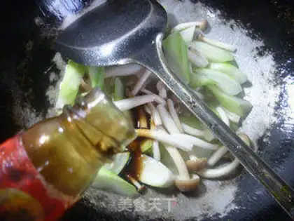 Make Crab-flavored mushrooms step 7