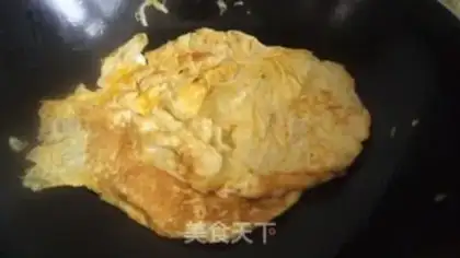 Make Fried eggs step 4