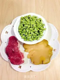 Make Bean-cracker and fried meat step 0