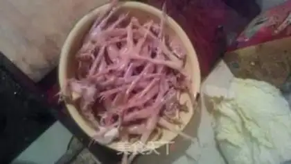 Make Spicy water for a frog step 0