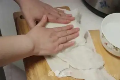 Make Rose sesame ice cream step 2