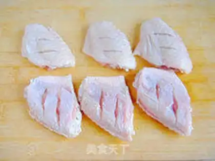 Make The honey is on the wings step 1