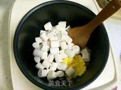 Make Cow Rolling Sugar step 3