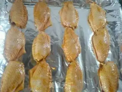 Make Gold and honey wings step 1