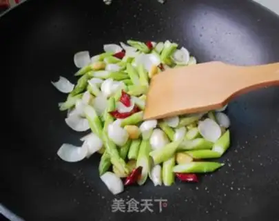 Make Lily step 5